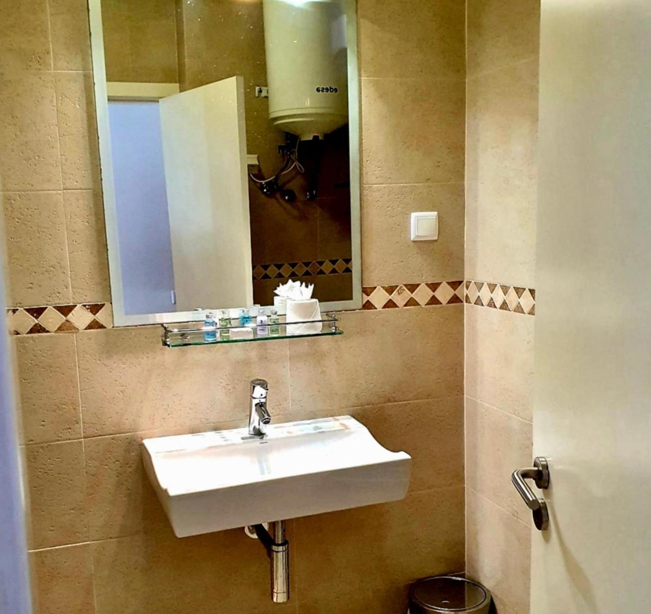 Lagos Marina View Apartment Near Beaches And Shops Exterior foto