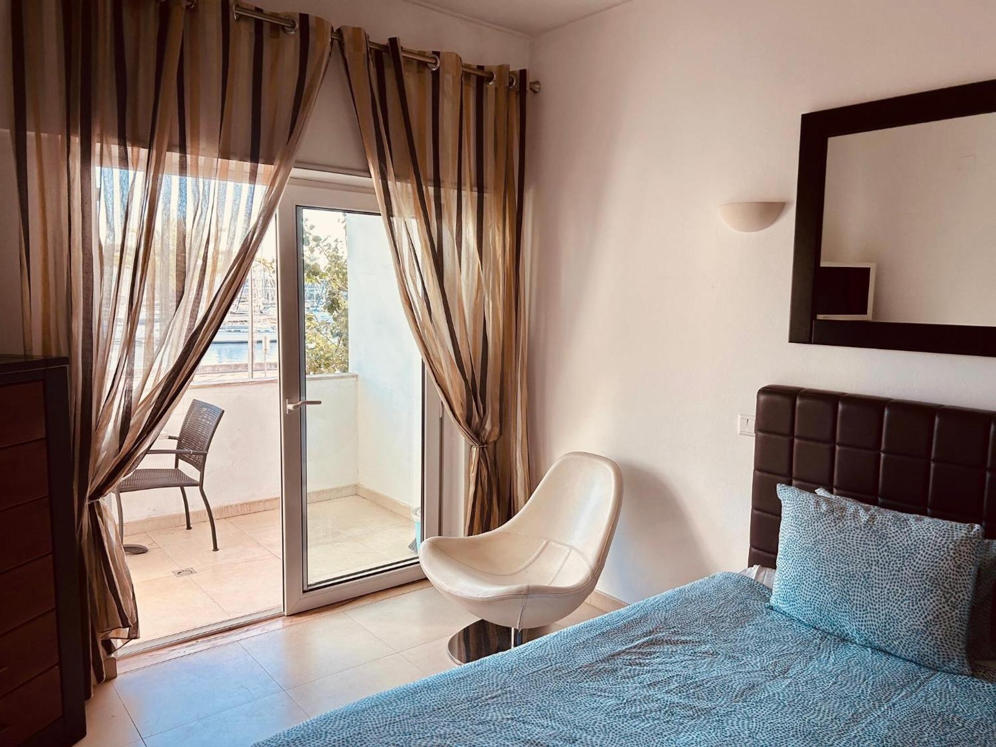 Lagos Marina View Apartment Near Beaches And Shops Exterior foto